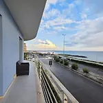 Angolo Blu Fronte Mare * 加利波利