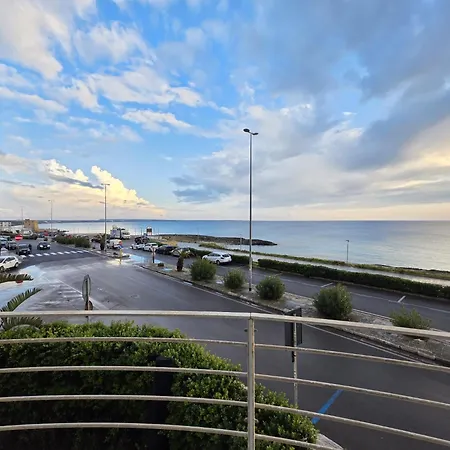 Διαμέρισμα Angolo Blu Fronte Mare *